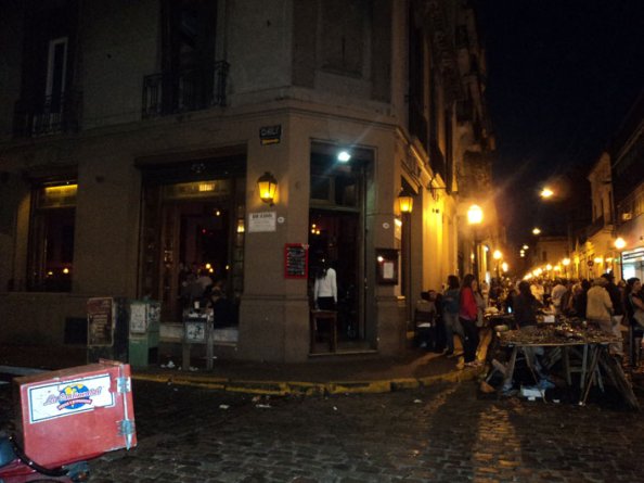 Fachada do Bar Seddon, Buenos Aires, localizado no Bairro San Telmo - Foto: Amandina Morbeck.