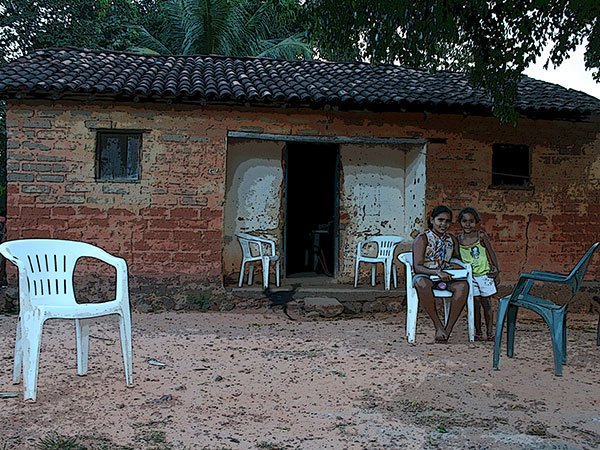 As meninas de Mateiros, Jalapão - Foto: Amandina Morbeck.