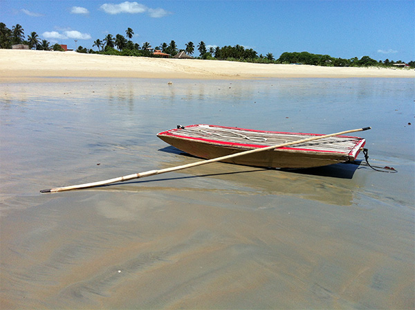 Praia em São Miguel do Gostoso, Rio Grande do Norte - www.viajandocomaman.com.br - Foto: Amandina Morbeck.