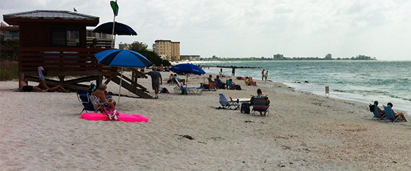 Praia de Lido Key - www.viajandocomaman.com.br - Foto: Amandina Morbeck.