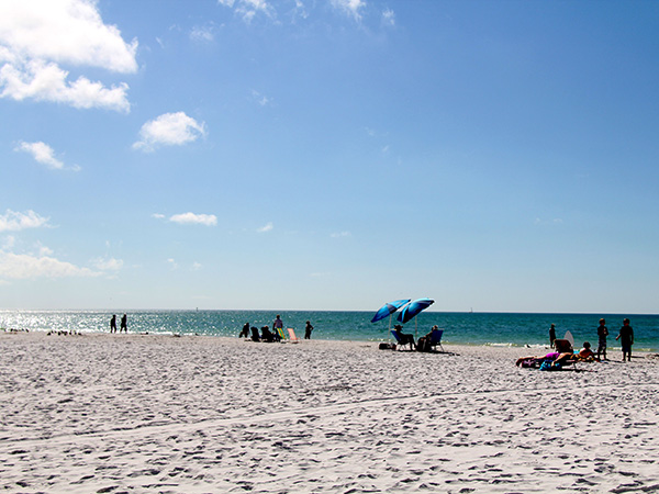 Praia de Siesta Key, Sarasota, Flórida - www.viajandocomaman.com.br - Foto: Amandina Morbeck.