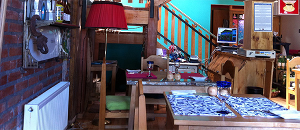 Interior do Restaurante La Marmita em Punta Arenas, Chile - Foto: Amandina Morbeck.
