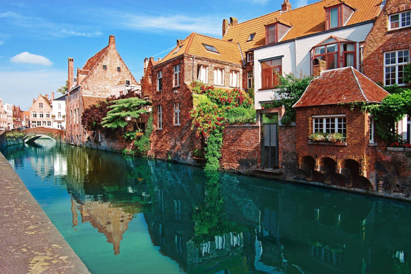 Bruges, linda cidade no interior da Bélgica - Foto: Reprodução/HDW Wallpapers.