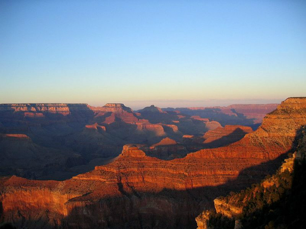 Southern Pacific - O Grand Canyon National Park não fica exatamente na rota, é preciso desviar cerca de 530 km a partir de Tucson, Arizona até Flagstaff e de lá, ao parque. Vale a pena fazer isso para ver tanta beleza natural - Foto: Reprodução/Wikitravel.
