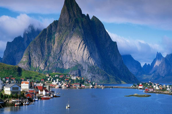Sognefjord, um dos destinos mais procurados na Noruega - Foto: Reprodução/HDW Wallpapers.