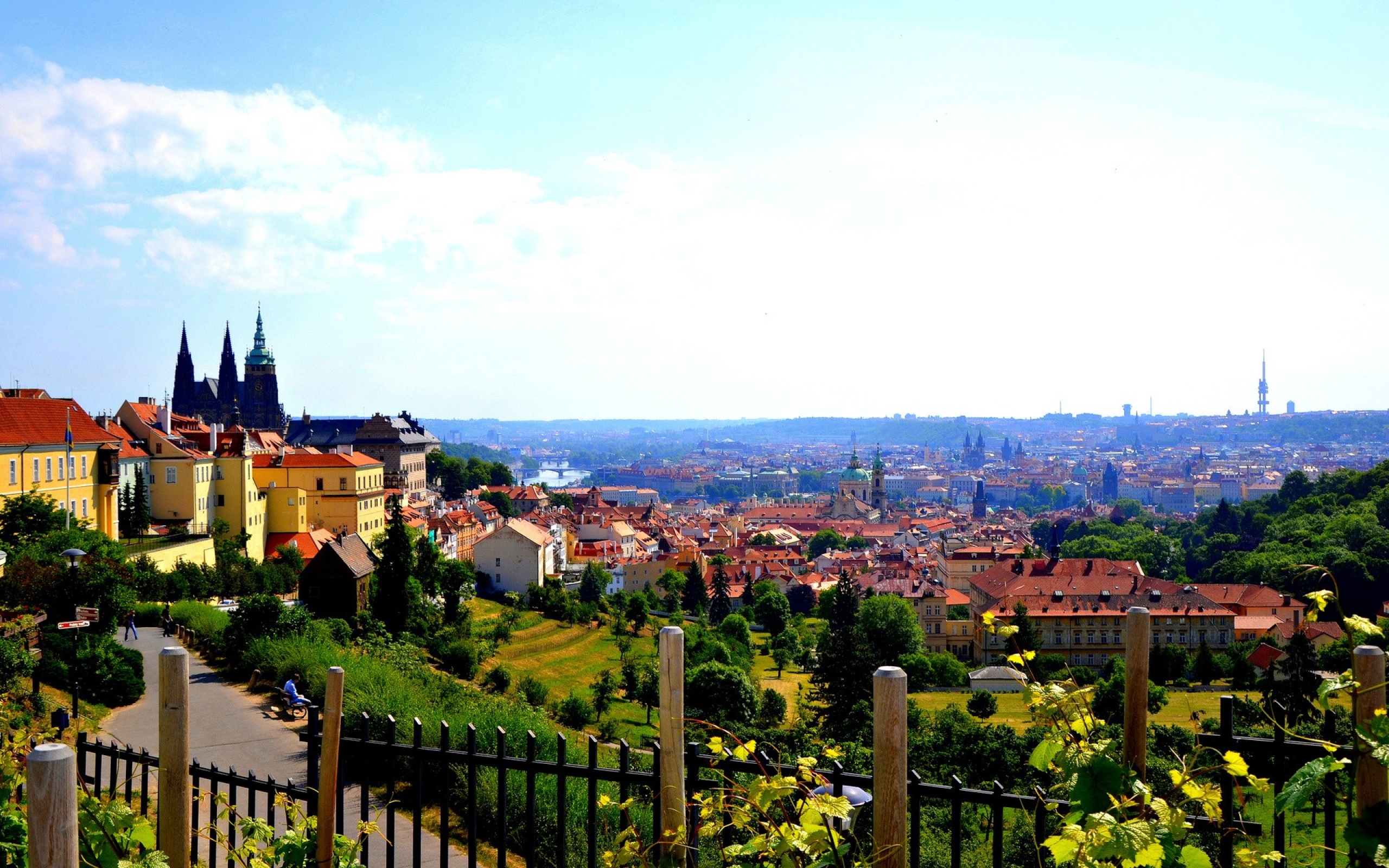Praga, capital da República Tcheca, é o destino mais procurado na Europa oriental - Foto: Reprodução/Pichost.