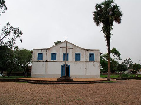 Igreja na praça principal da Chapada