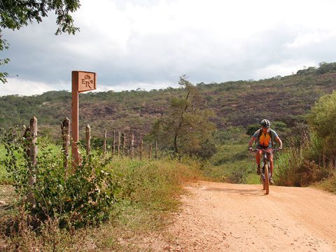 Bikers no Caminho dos Diamantes/Estrada Real