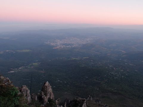 Caeté é vista a distância