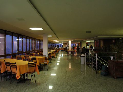 Salão do restaurante panorâmico