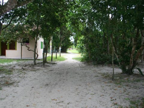 "Avenida principal" do Marujá