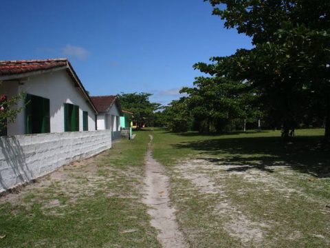Algums casas de pescadores agora são pousadas também